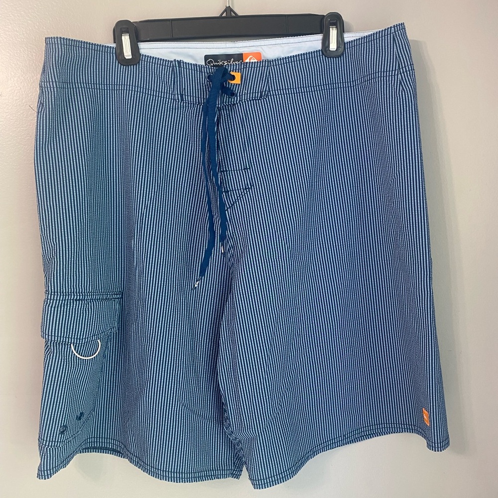 O'Neill Men's Blue Swim Shorts. Size 38.